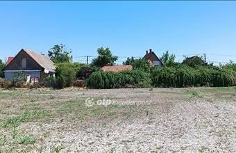 Eladó Dömsödi lakóövezeti telek hirdetés (35443356)