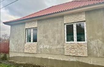 Eladó Szolnoki családi ház hirdetés (58658247)