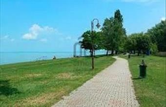 Eladó Siófoki tégla lakás hirdetés (25566925)