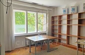 Kiadó Budapest II. kerületi iroda lakásban hirdetés (22674984)