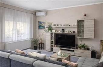 Eladó Pápai családi ház hirdetés (25743857)