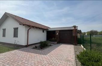 Eladó Dunaszigeti családi ház hirdetés (89327134)