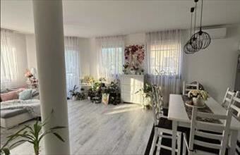 Eladó Szegedi tégla lakás hirdetés (94322994)