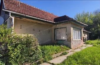 Eladó Balatonendrédi családi ház hirdetés (36943833)