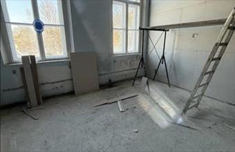 Kiadó Győri iroda irodaházban hirdetés (79764227)