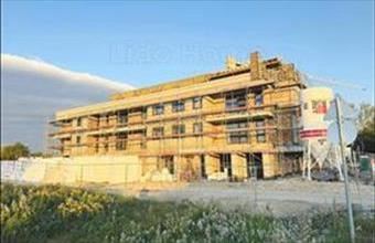 Eladó Győri üzlethelyiség üzletházban hirdetés (35339967)