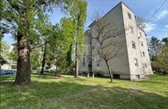 Eladó Almásfüzitői tégla lakás hirdetés (93484937)