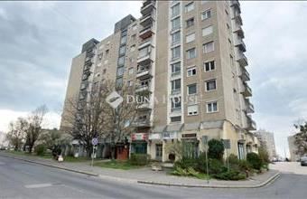 Eladó Tatabányai panel lakás hirdetés (43982468)