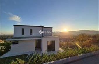 Eladó Szentendrei családi ház hirdetés (53374698)