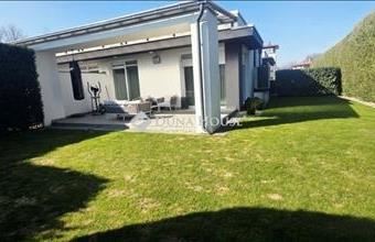 Eladó Fóti ikerház hirdetés (66339377)