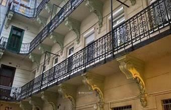 Eladó Budapest VII. kerületi tégla lakás hirdetés (88937484)