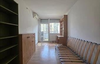 Eladó Budapest VIII. kerületi csúsztatott zsalus lakás hirdetés (97653644)