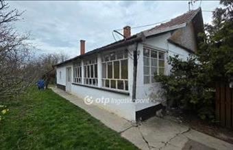 Eladó Nádudvari családi ház hirdetés (98892455)