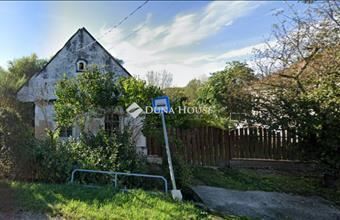 Eladó Máriahalomi családi ház hirdetés (76456734)