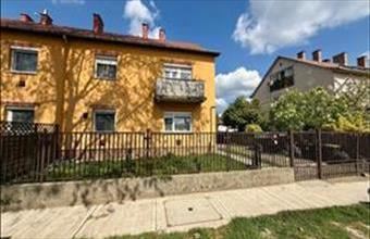 Eladó Törökszentmiklósi egyéb lakás hirdetés (74697533)