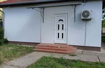 Kiadó Hajdúszoboszlói családi ház hirdetés (32435342)