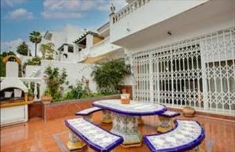 Eladó Spanyolországi sorház hirdetés (28357985)