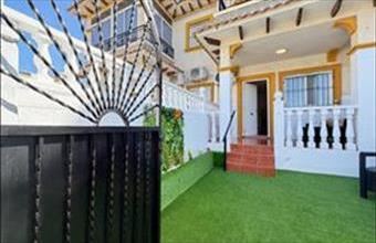 Eladó Spanyolországi sorház hirdetés (35993313)