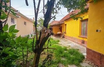 Eladó Jászberényi családi ház hirdetés (75723423)