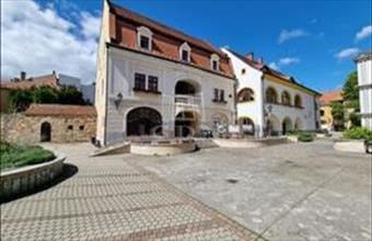 Kiadó Székesfehérvári iroda lakásban hirdetés (54339353)