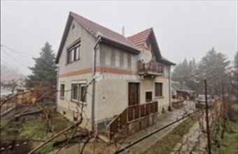 Eladó Nagykőrösi családi ház hirdetés (49324341)