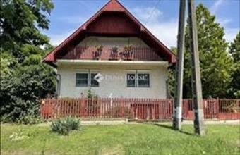 Eladó Nagyrévi családi ház hirdetés (75122886)
