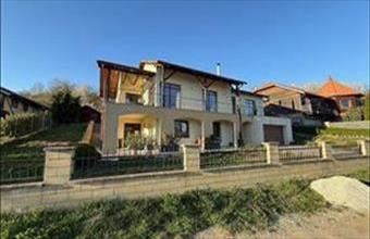 Eladó Pilisszentkereszti családi ház hirdetés (37293182)