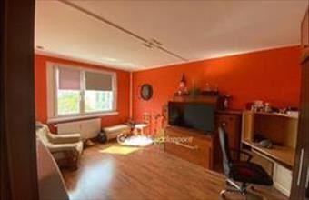 Eladó Ajkai panel lakás hirdetés (42324354)