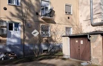 Eladó Debreceni egyedi garázs hirdetés (34899169)