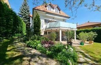 Eladó Budapest II. kerületi családi ház hirdetés (99296393)