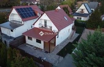 Eladó Balatonkenesei családi ház hirdetés (73239352)