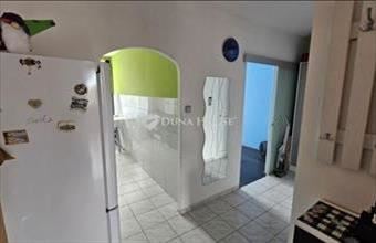 Eladó Veszprémi panel lakás hirdetés (93675899)