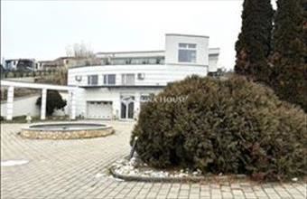 Eladó Budapest III. kerületi tégla lakás hirdetés (32413846)