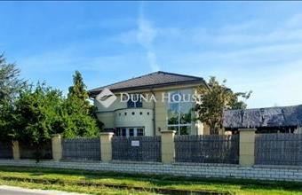 Eladó Halászteleki családi ház hirdetés (95273454)