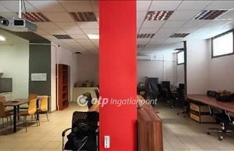 Eladó Dunaújvárosi üzlethelyiség utcafronton hirdetés (28133262)