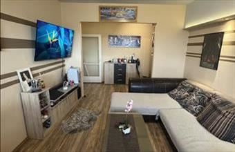 Eladó Veszprémi panel lakás hirdetés (85274345)