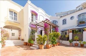 Eladó Spanyolországi sorház hirdetés (51712384)