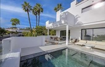 Eladó Spanyolországi tégla lakás hirdetés (77714629)