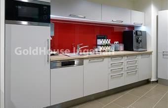 Kiadó Budapest V. kerületi iroda irodaházban hirdetés (34992942)