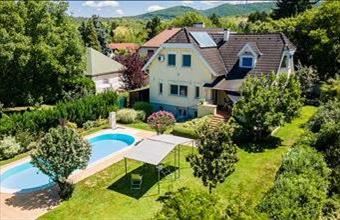 Eladó Budapest II. kerületi családi ház hirdetés (37644348)