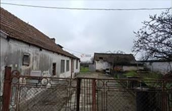 Eladó Udvari családi ház hirdetés (97414372)