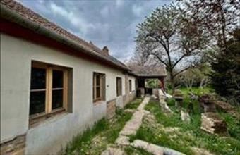 Eladó Töltéstavai családi ház hirdetés (53934778)