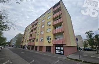 Eladó Kecskeméti tégla lakás hirdetés (35928396)