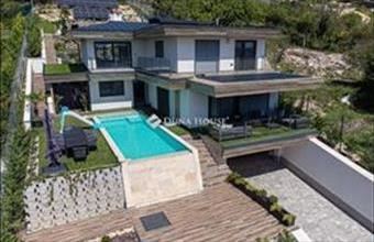 Eladó Budaörsi családi ház hirdetés (98327349)