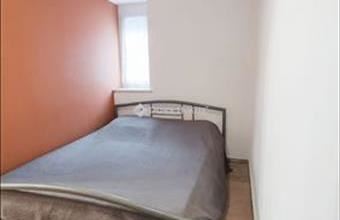 Eladó Pilisvörösvári családi ház hirdetés (45444342)