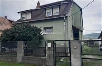 Eladó Sárisápi családi ház hirdetés (37192756)