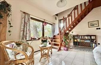 Eladó Pécsi családi ház hirdetés (24455331)