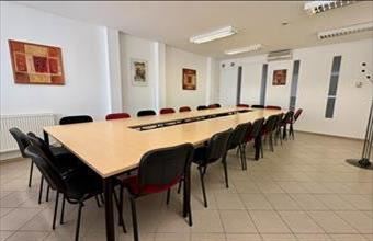 Kiadó Debreceni iroda irodaházban hirdetés (26849333)