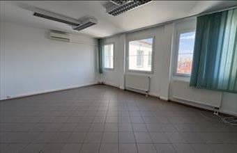 Kiadó Debreceni iroda irodaházban hirdetés (64323418)