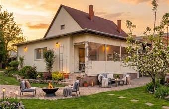 Eladó Siófoki családi ház hirdetés (93841332)